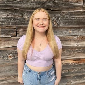 Meet your Posher, Marissa